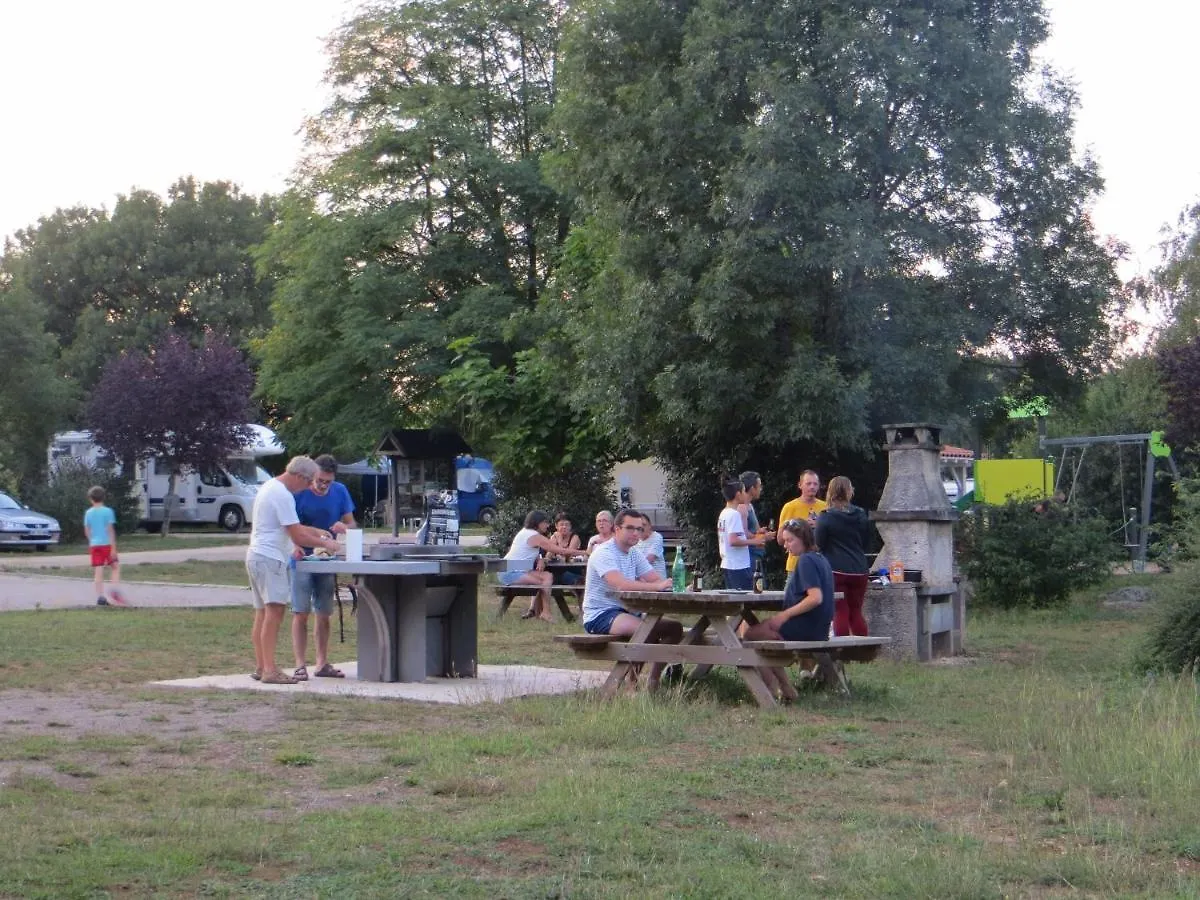 Camping Les Campagnes Rocamadour Campsite